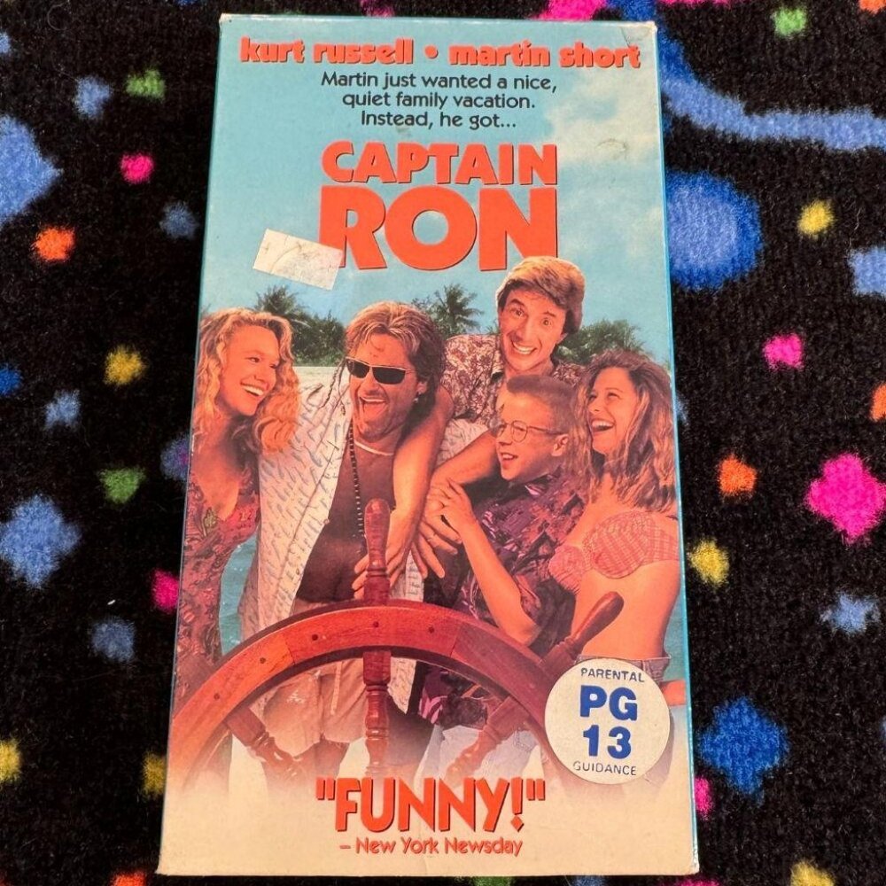 CAPTAIN RON VHS‎